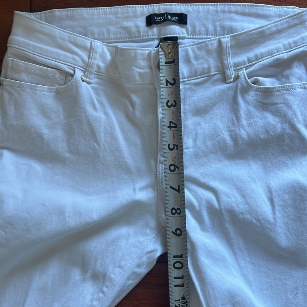 White House Black Market Skinny Crop White Jeans Size 6 - Picture 3 of 7